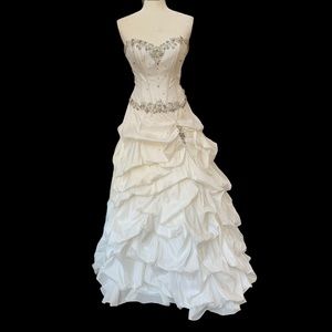 Anny Lee Bridal, Pageant, Quinceanera. NWT Sz 4 $800